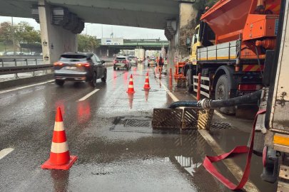 İstanbul'da Sağanak ve Fırtına Etkisini Sürdürüyor